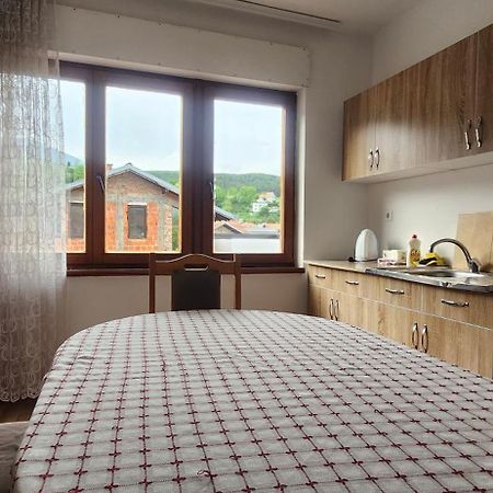 Lovely 1 Bedroom Within Walking Distance, Views Peje Exterior foto