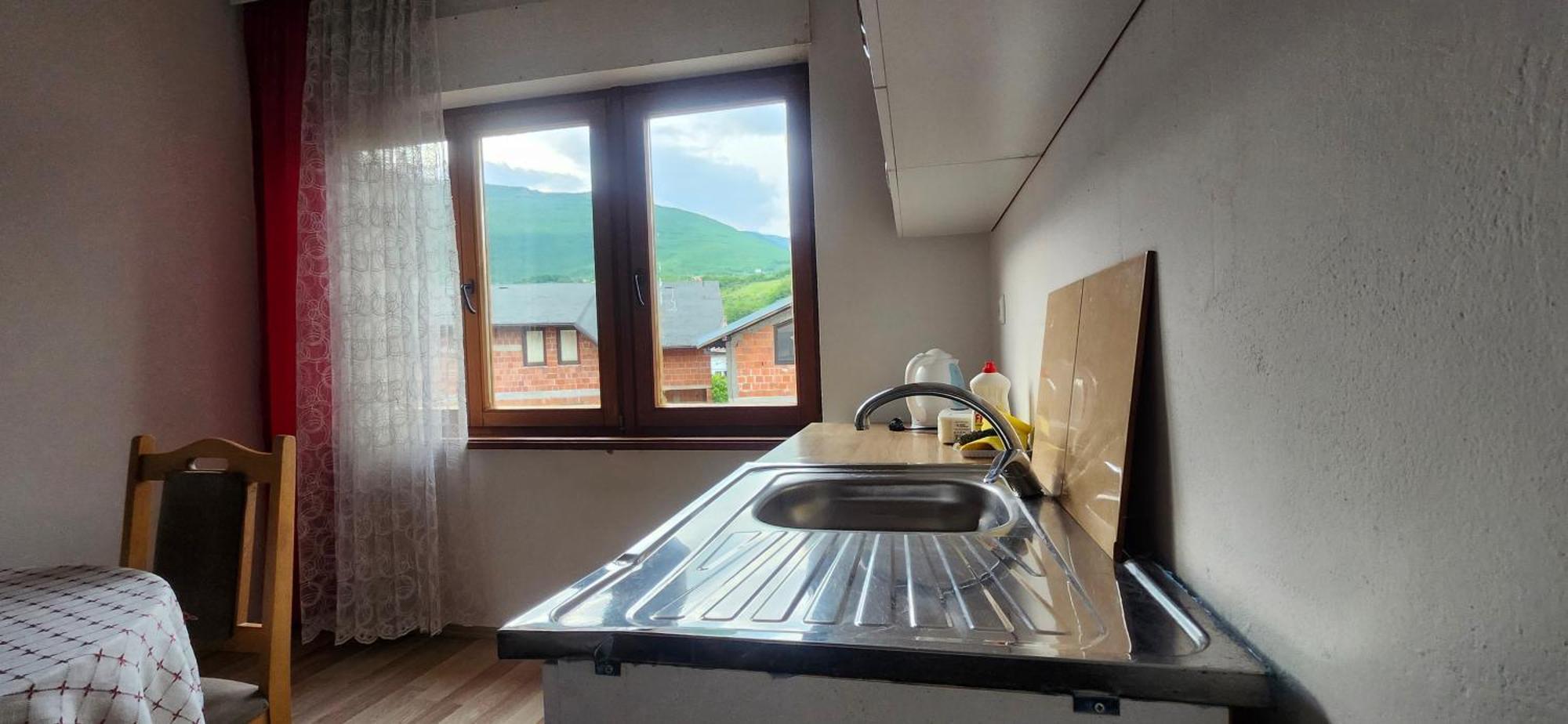 Lovely 1 Bedroom Within Walking Distance, Views Peje Exterior foto